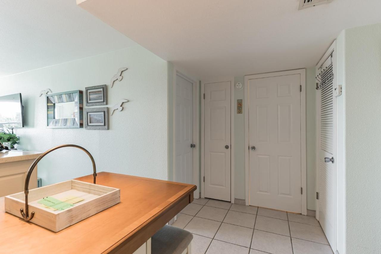 Charming 1 Bedroom, 3 Minute Walk To The Beach Condo South Padre Island Buitenkant foto