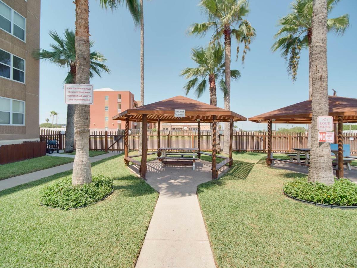 Charming 1 Bedroom, 3 Minute Walk To The Beach Condo South Padre Island Buitenkant foto